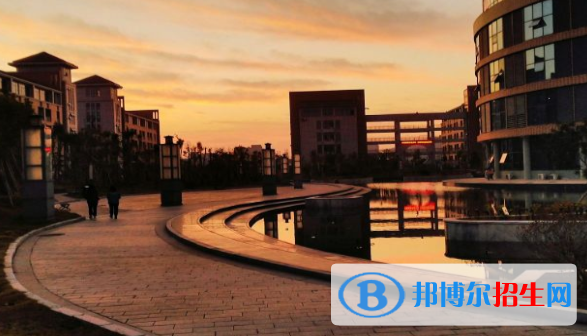 上饒幼兒師范高等?？茖W(xué)校2021年招生辦聯(lián)系電話