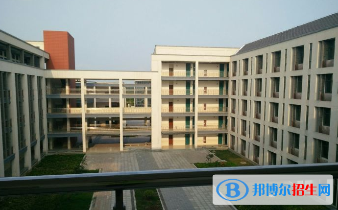 江蘇建湖高級中學(xué)2021年報名條件、招生要求、招生對象