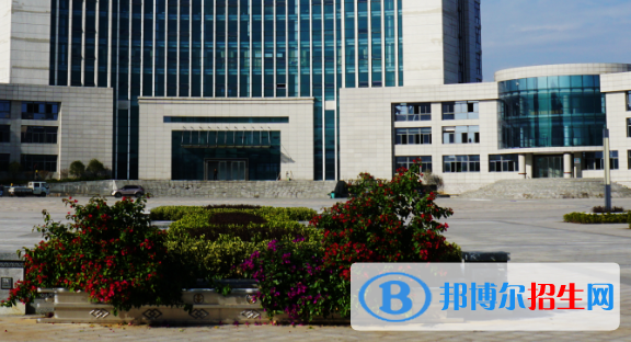 安徽工業(yè)職業(yè)技術(shù)學(xué)院怎么樣、好不好