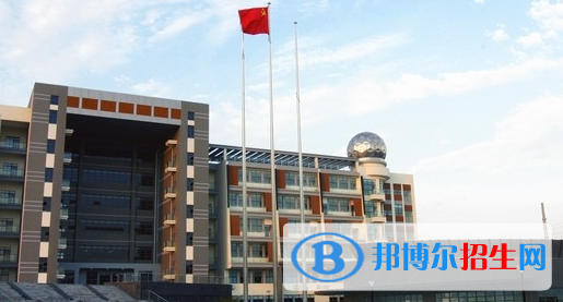南京師范大學(xué)附屬揚(yáng)子中學(xué)2021年招生簡(jiǎn)章