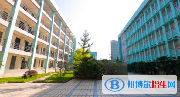 安慶醫(yī)藥高等?？茖W(xué)校怎么樣、好不好