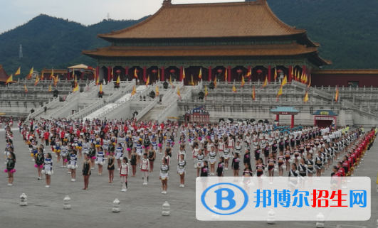 南京第十四中學2021年招生辦聯(lián)系電話