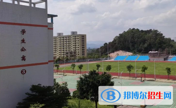 廣東肇慶四會(huì)中等專(zhuān)業(yè)學(xué)校2021年招生辦聯(lián)系電話(huà)