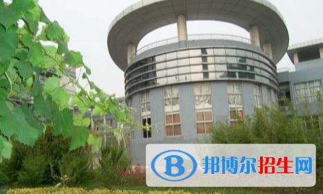 南京金陵中學(xué)河西分校2021年招生辦聯(lián)系電話