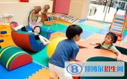 浙江2021年男生讀幼師學(xué)校好嗎