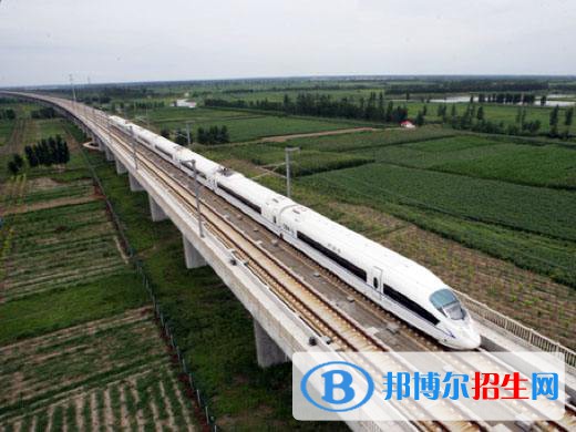 西安2021年中專鐵路學?？梢钥即髮? width=
