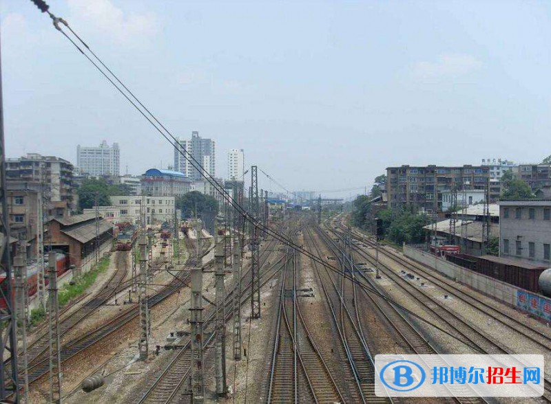 西安2021年鐵路學(xué)校適合女生學(xué)嗎