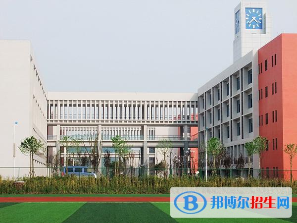 重慶經(jīng)貿(mào)中等專(zhuān)業(yè)學(xué)校網(wǎng)站網(wǎng)址