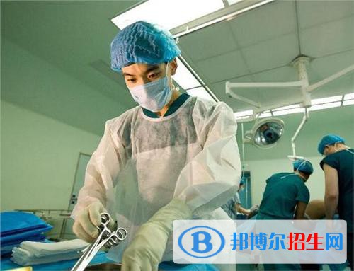 成都2021年男生讀衛(wèi)校學(xué)什么專業(yè)好