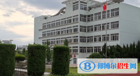 休寧徽匠學(xué)校2021年報(bào)名條件、招生要求、招生對(duì)象