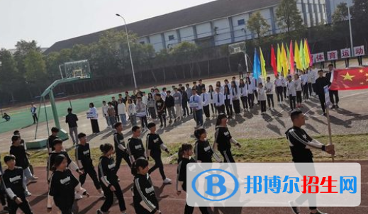 休寧徽匠學(xué)校怎么樣、好不好