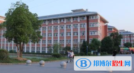 滁州市信息工程學(xué)校2021年招生辦聯(lián)系電話
