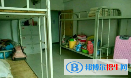 鎮(zhèn)寧民族職業(yè)技術(shù)中學2021年宿舍條件