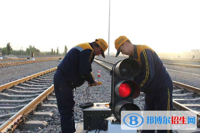 合肥2021年鐵路學校什么專業(yè)好就業(yè)