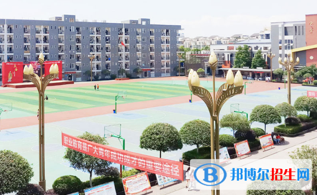 成都2021年初中畢業(yè)可以考中專(zhuān)嗎