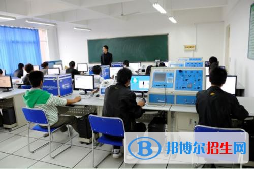 貴州2021年女生學計算機學校