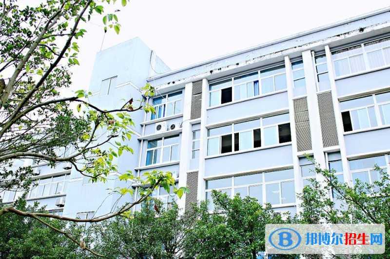 重慶2021年幼師學(xué)校畢業(yè)是什么文憑