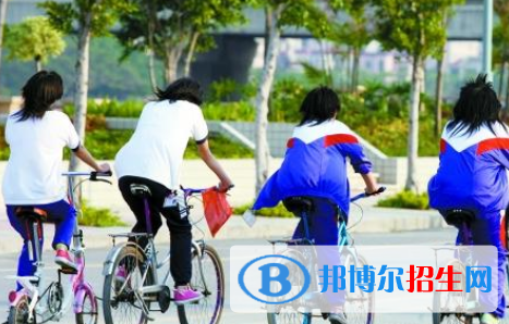 甘肅2021年職高好還是中專學(xué)校好