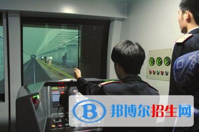 重慶2021年讀軌道交通學(xué)?？梢钥即髮W(xué)嗎