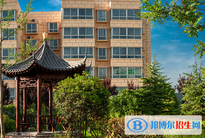 成都2021年讀中專學?？梢钥即髮W嗎