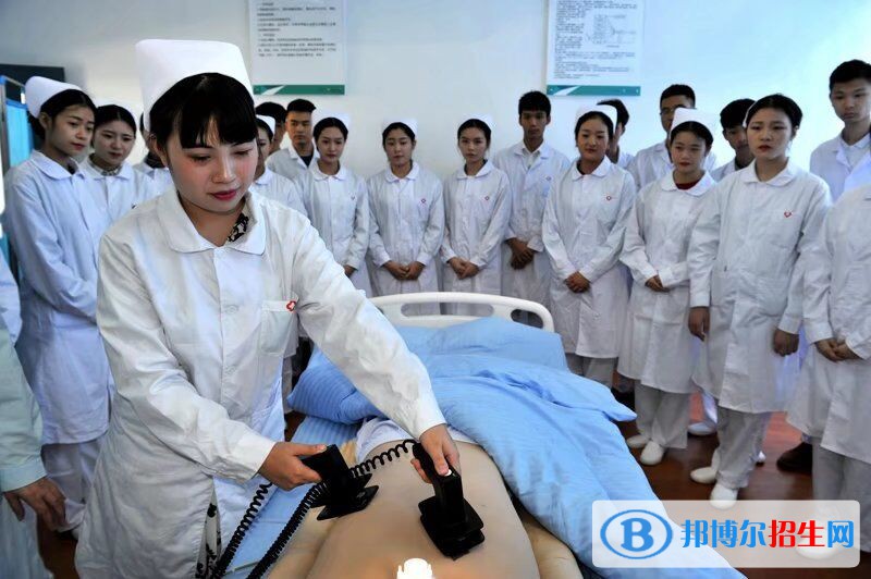 重慶2022年護(hù)理學(xué)校有什么專業(yè)適合女生