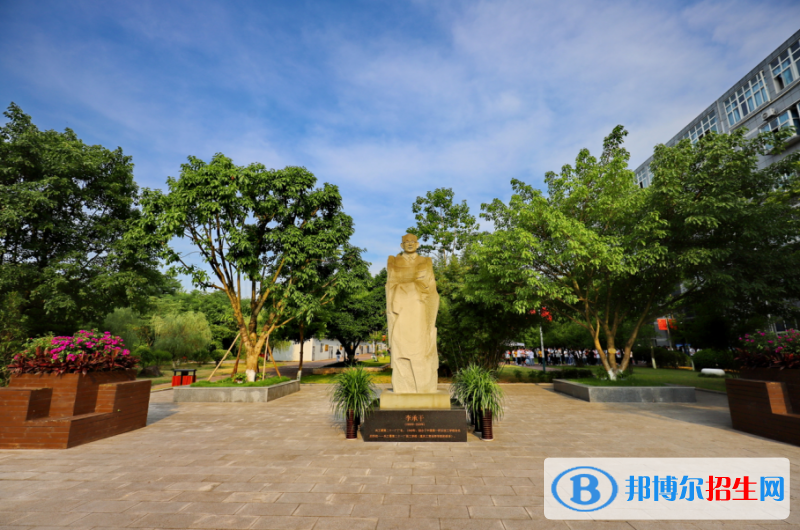 重慶2022年女生讀護(hù)理學(xué)校怎么樣