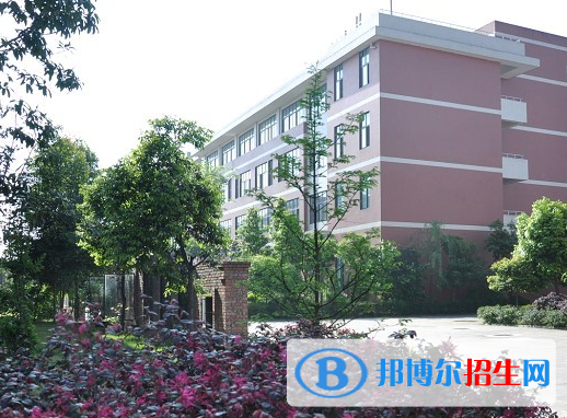 成都2021年高中畢業(yè)能上中專學(xué)校
