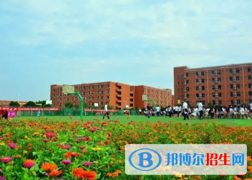 成都2021年初中畢業(yè)能讀什么中專學(xué)校