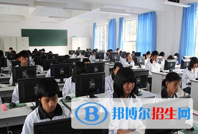 景東縣職業(yè)中學(xué)怎么樣，好不好