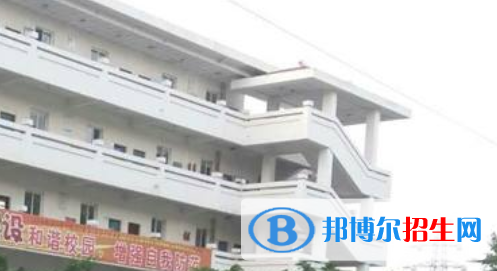 綿陽(yáng)服裝職業(yè)技術(shù)學(xué)校怎么樣、好不好