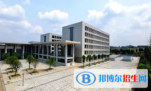 滎經(jīng)縣職業(yè)高級中學(xué)2021年學(xué)費(fèi)、收費(fèi)多少