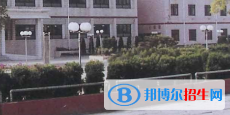 高坪區(qū)職業(yè)高級(jí)中學(xué)怎么樣、好不好