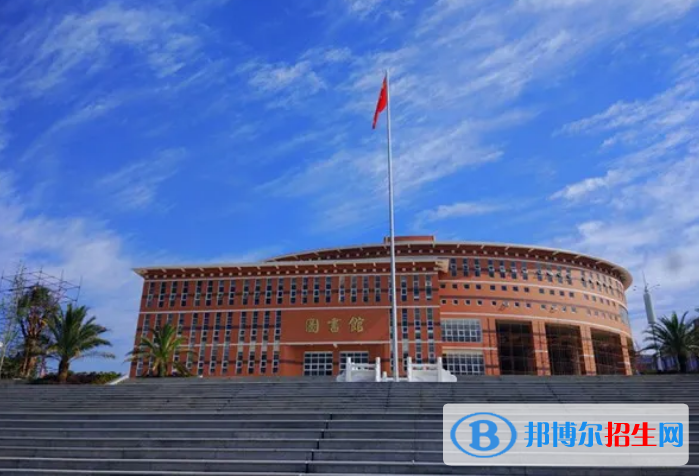 保山中醫(yī)藥高等?？茖W(xué)校五年制大專2021年簡(jiǎn)章