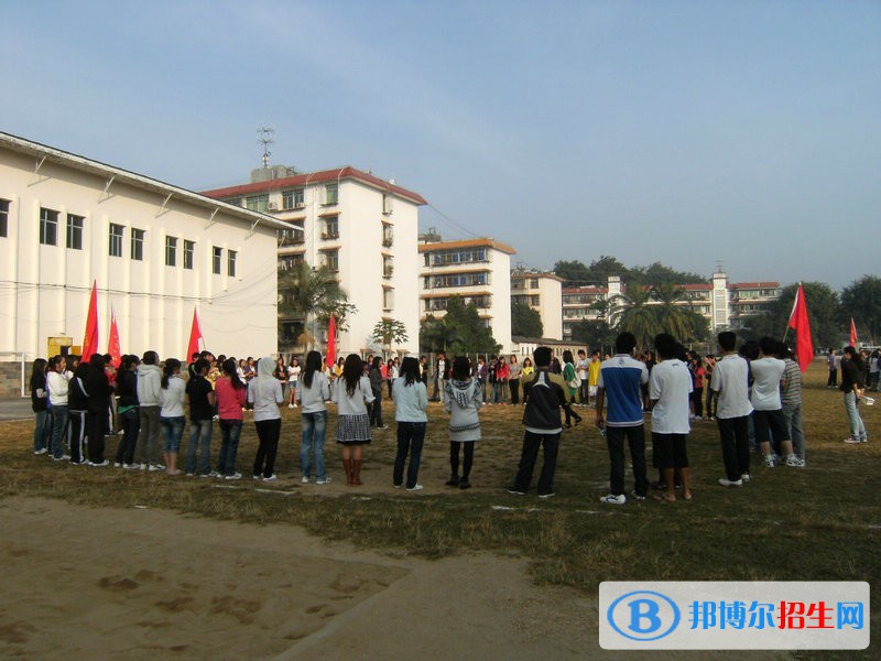 西雙版納職業(yè)技術(shù)學(xué)院五年制大專(zhuān)2021年招生代碼