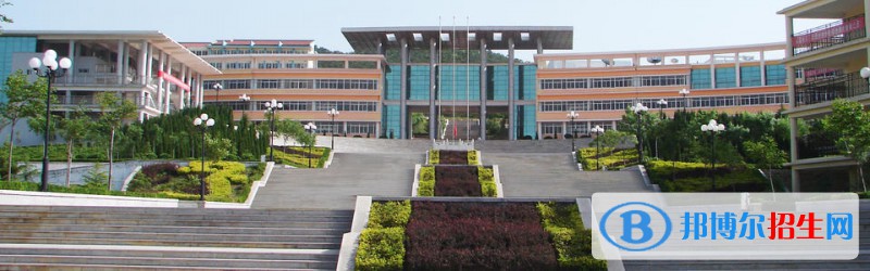 威海衛(wèi)生學(xué)校2021年學(xué)費、收費多少