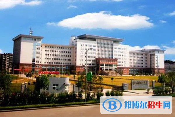北京房地產(chǎn)職工中等專(zhuān)業(yè)學(xué)校怎么樣、好不好