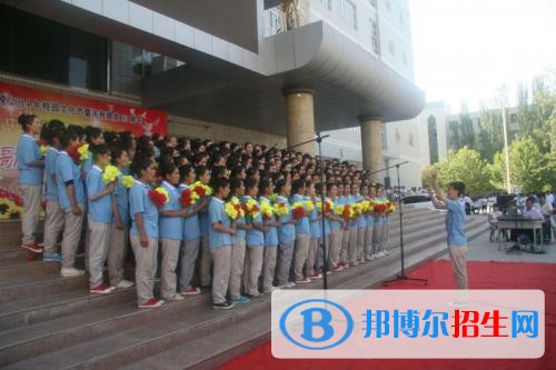 新疆喀什地區(qū)衛(wèi)生學(xué)校2021年招生辦聯(lián)系電話