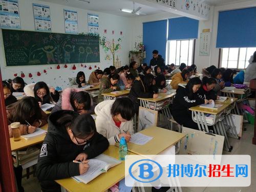 安徽2021年初中畢業(yè)女生上什么中專(zhuān)學(xué)校好