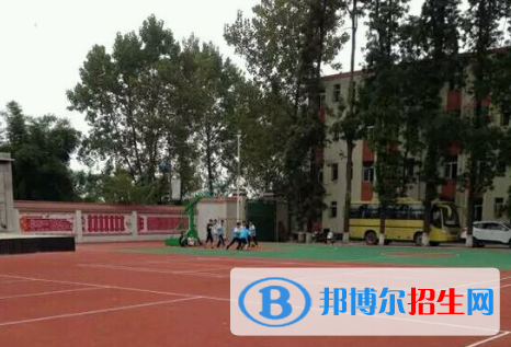 成都2021年中專(zhuān)學(xué)校讀出來(lái)是什么文憑
