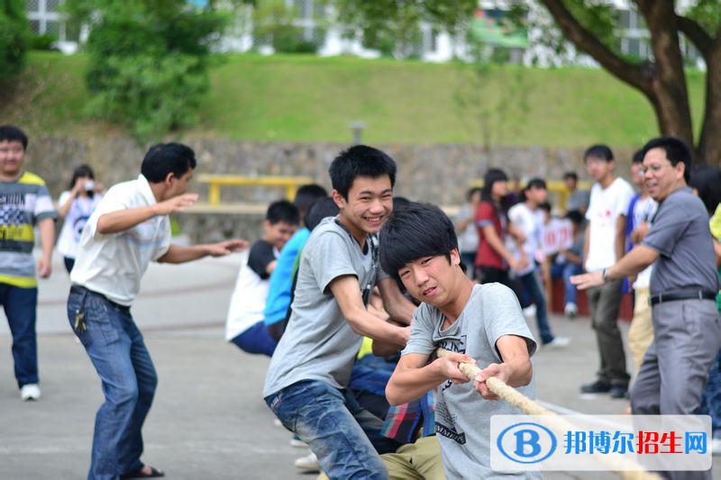 廣西2021年女生在中專學(xué)校學(xué)什么好