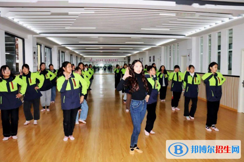 安徽2021年上什么中專學(xué)校比較好