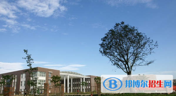四川2021年中專女生學(xué)什么專業(yè)好