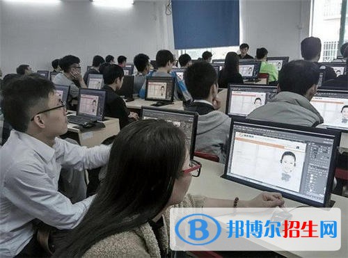 貴陽2021年初中生女生讀什么計(jì)算機(jī)學(xué)校好