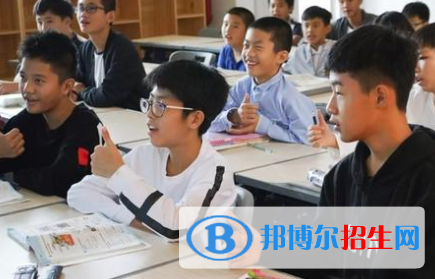 甘肅2021年中專學(xué)校讀出來是什么文憑