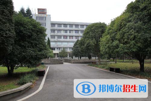 貴陽2021年初中生讀計算機學校怎么樣
