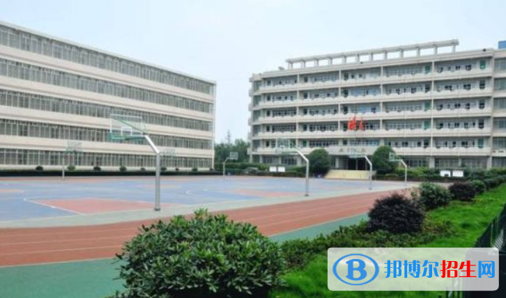 四川2021年中專什么時候報名