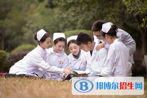 四川2021年男生學(xué)什么護理學(xué)校好