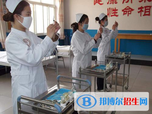 四川2021年護(hù)理學(xué)校都有什么專業(yè)適合女生