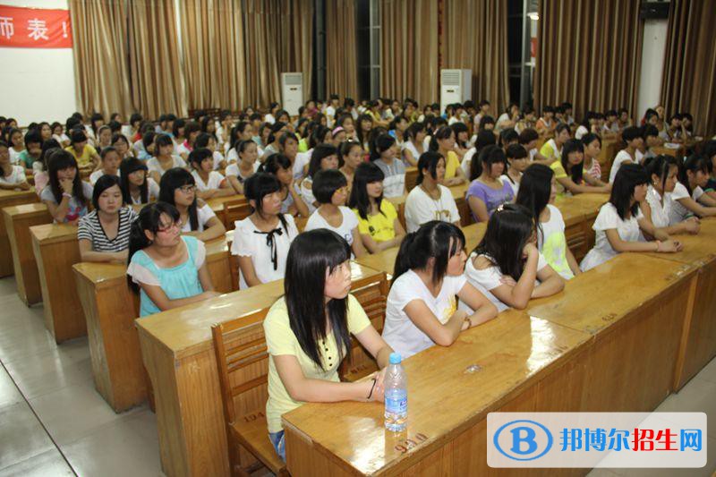 廣西2021年中專女生學(xué)什么專業(yè)好