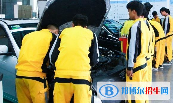 貴陽(yáng)2021年汽修學(xué)校哪家好
